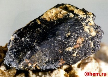 Колумбит-танталит