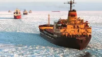 "Газпром нефть" продолжит перевозки углеводородов по Севморпути