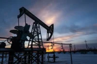Цена нефти Brent опустилась ниже 70 долларов за баррель впервые с 19 марта