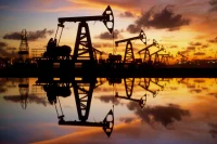 Цена нефти Brent на ICE опустилась ниже $59 впервые с 9 апреля